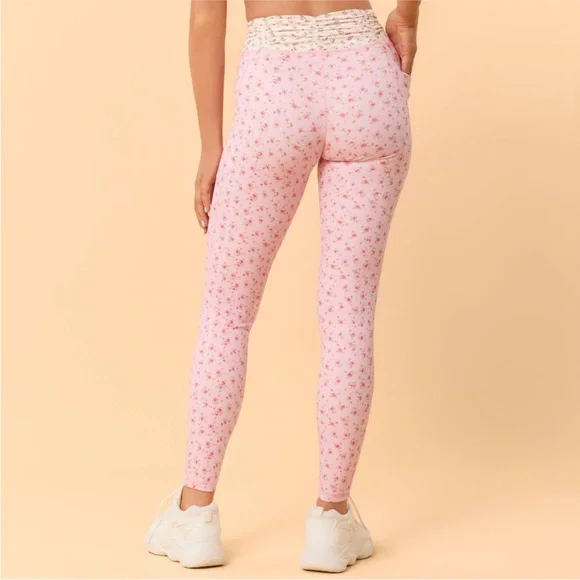 💐 Pink Floral Blogilates Women's Ruched Waist Leggings Size Small - Picture 6 of 7